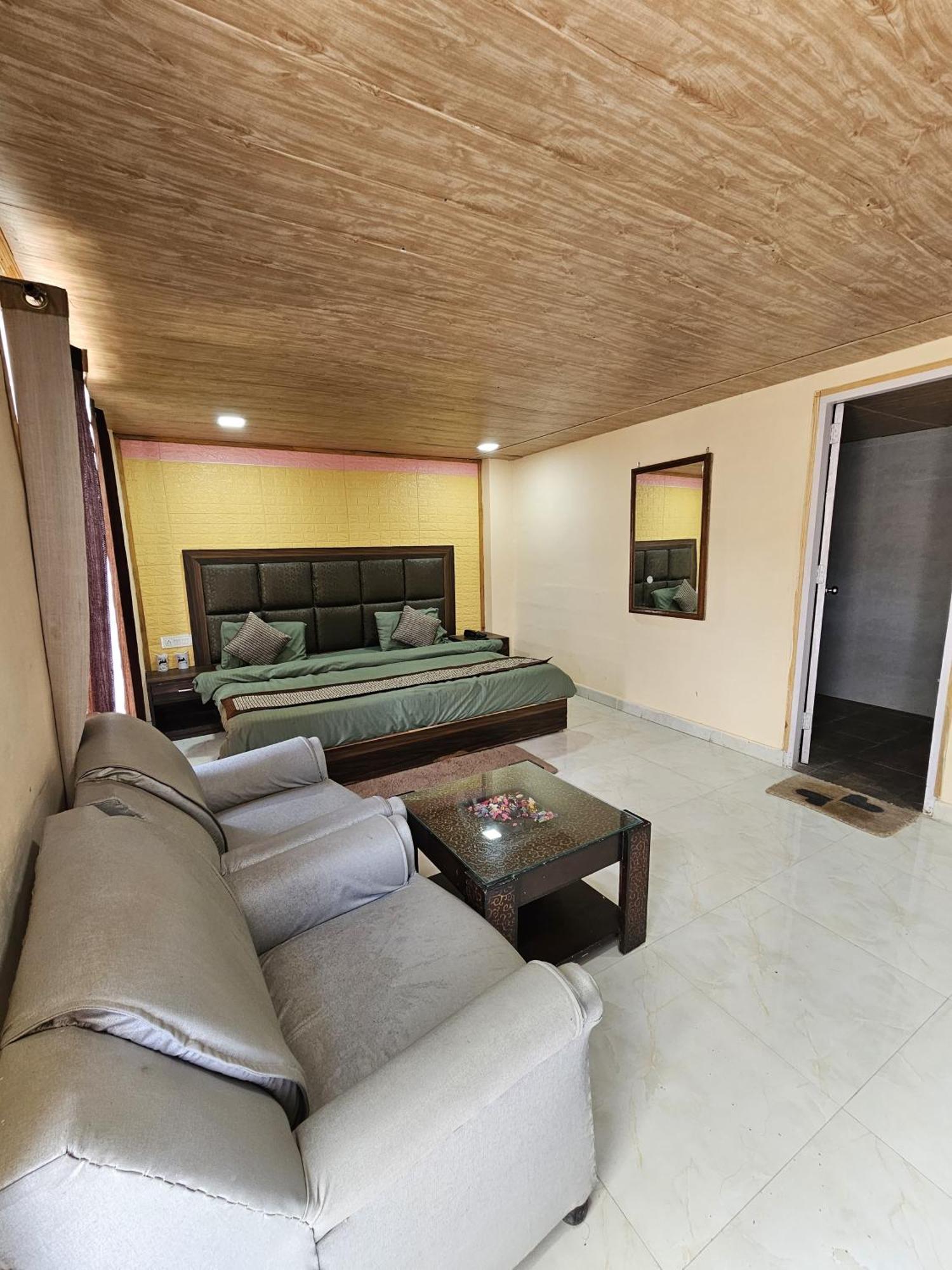 Little Heart Resort Chail Esterno foto